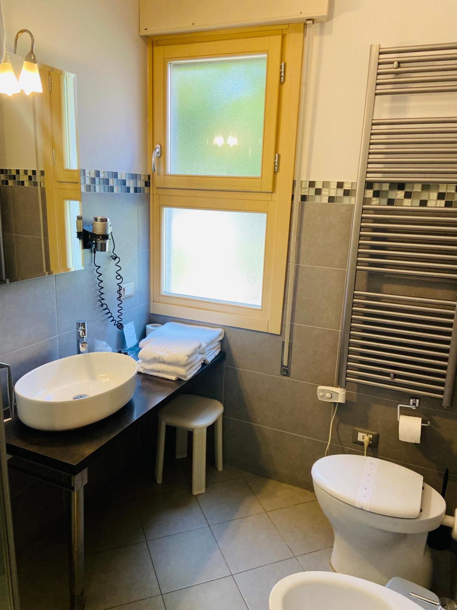 Hotel Volta Padova Esterno foto